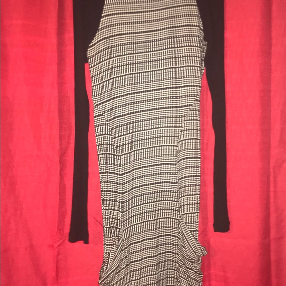 Dress - Picture 5 of 5
